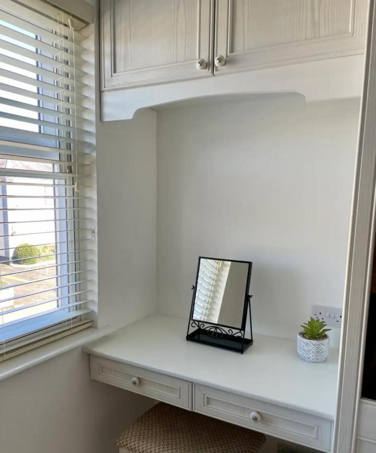 Stratford Upon Avon: 2 Bed Town Centre Apartment, Parking For One Car Esterno foto