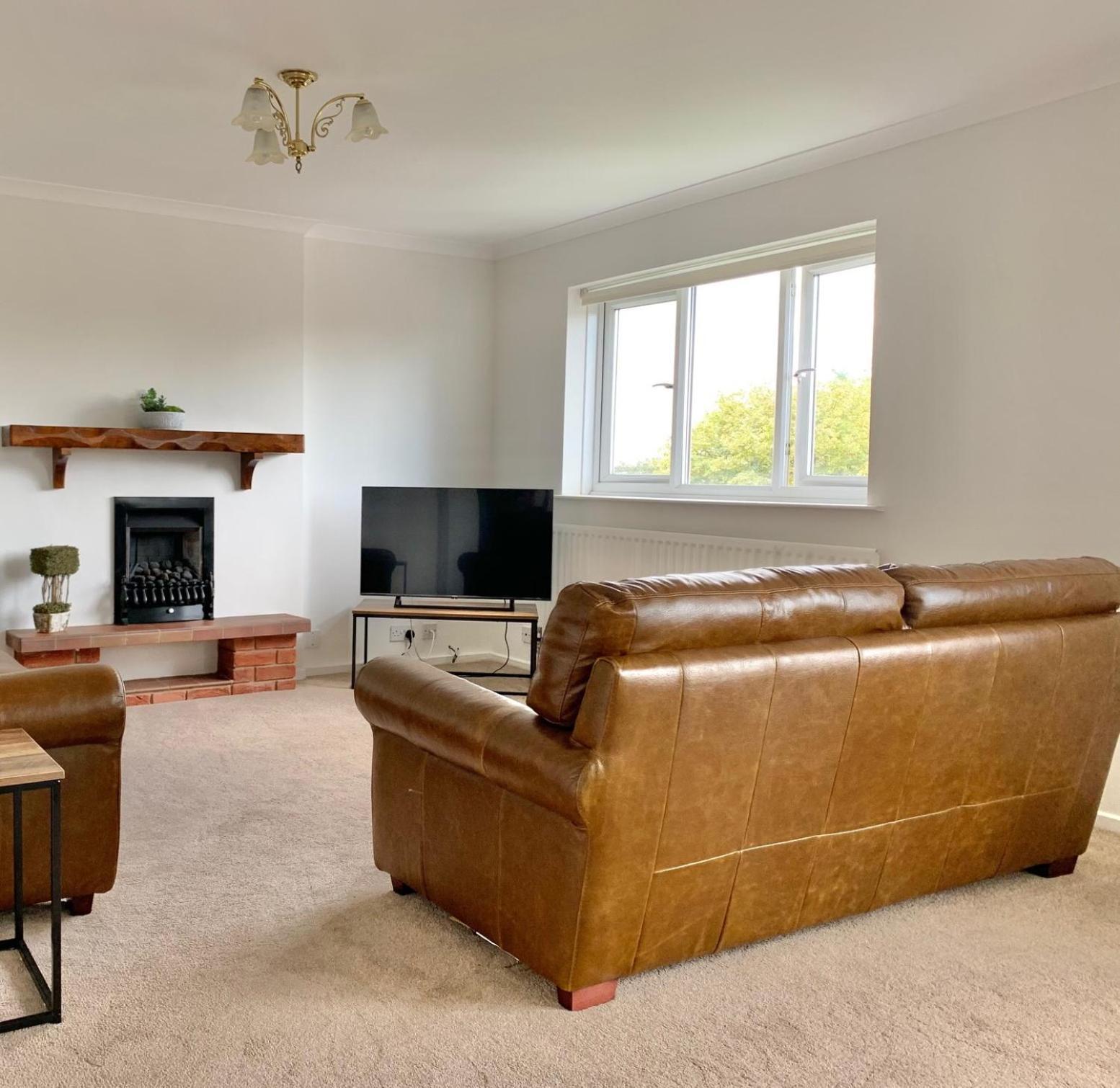 Stratford Upon Avon: 2 Bed Town Centre Apartment, Parking For One Car Esterno foto