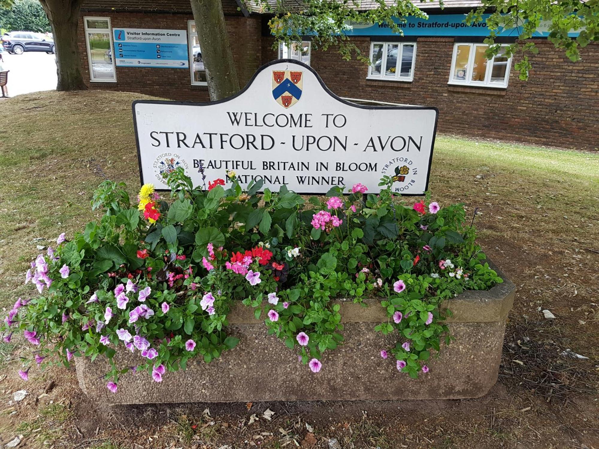 Stratford Upon Avon: 2 Bed Town Centre Apartment, Parking For One Car Esterno foto